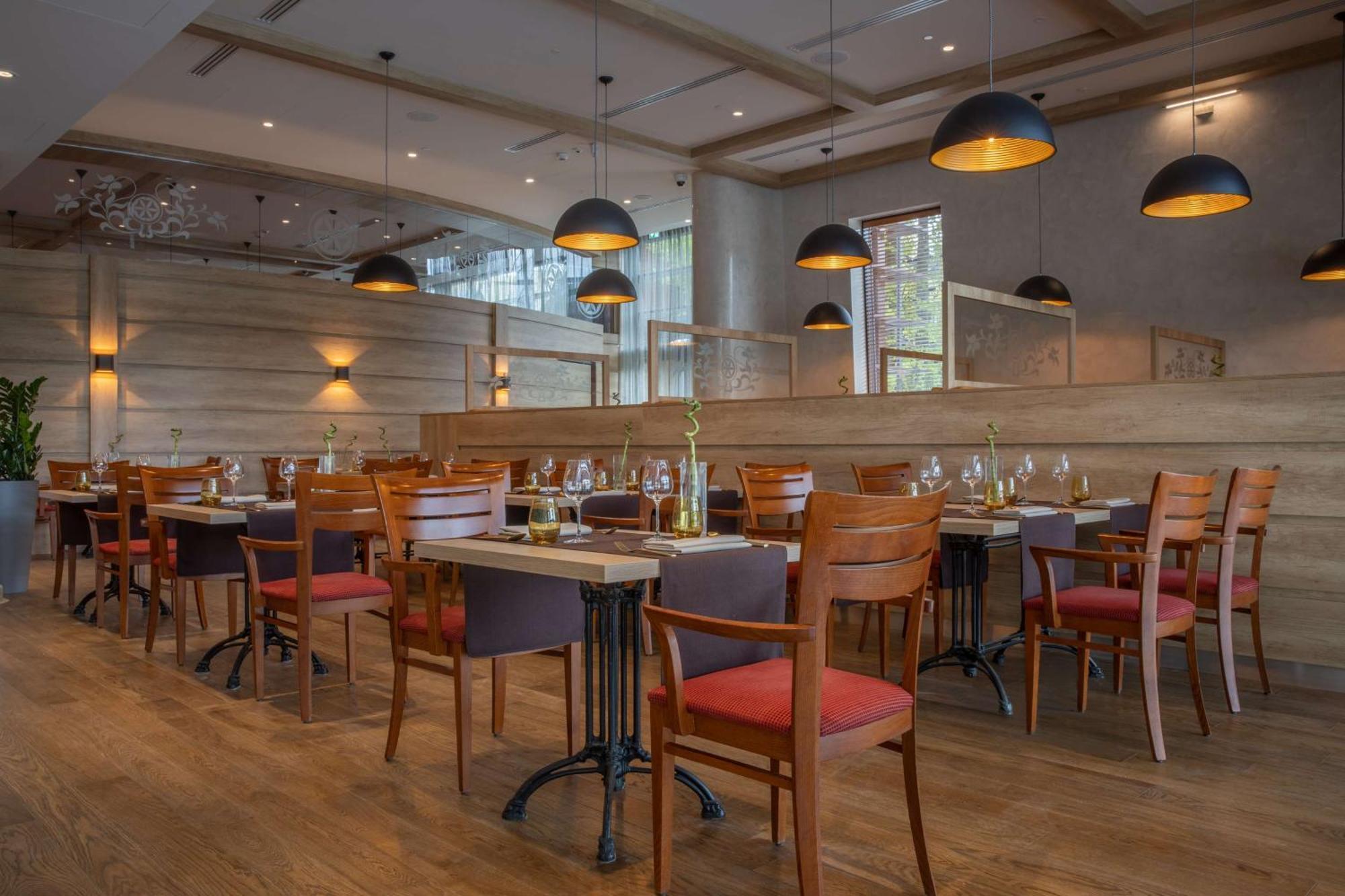 Radisson Blu & Residences 5*