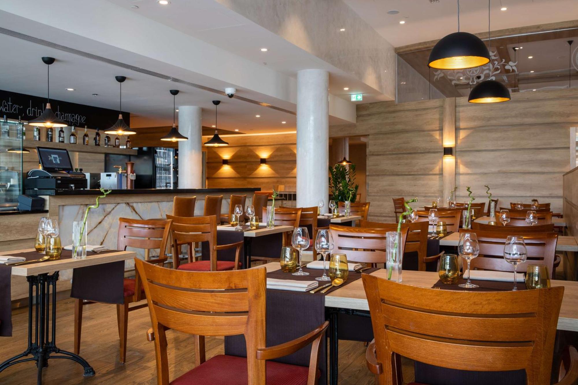 Radisson Blu & Residences 5*