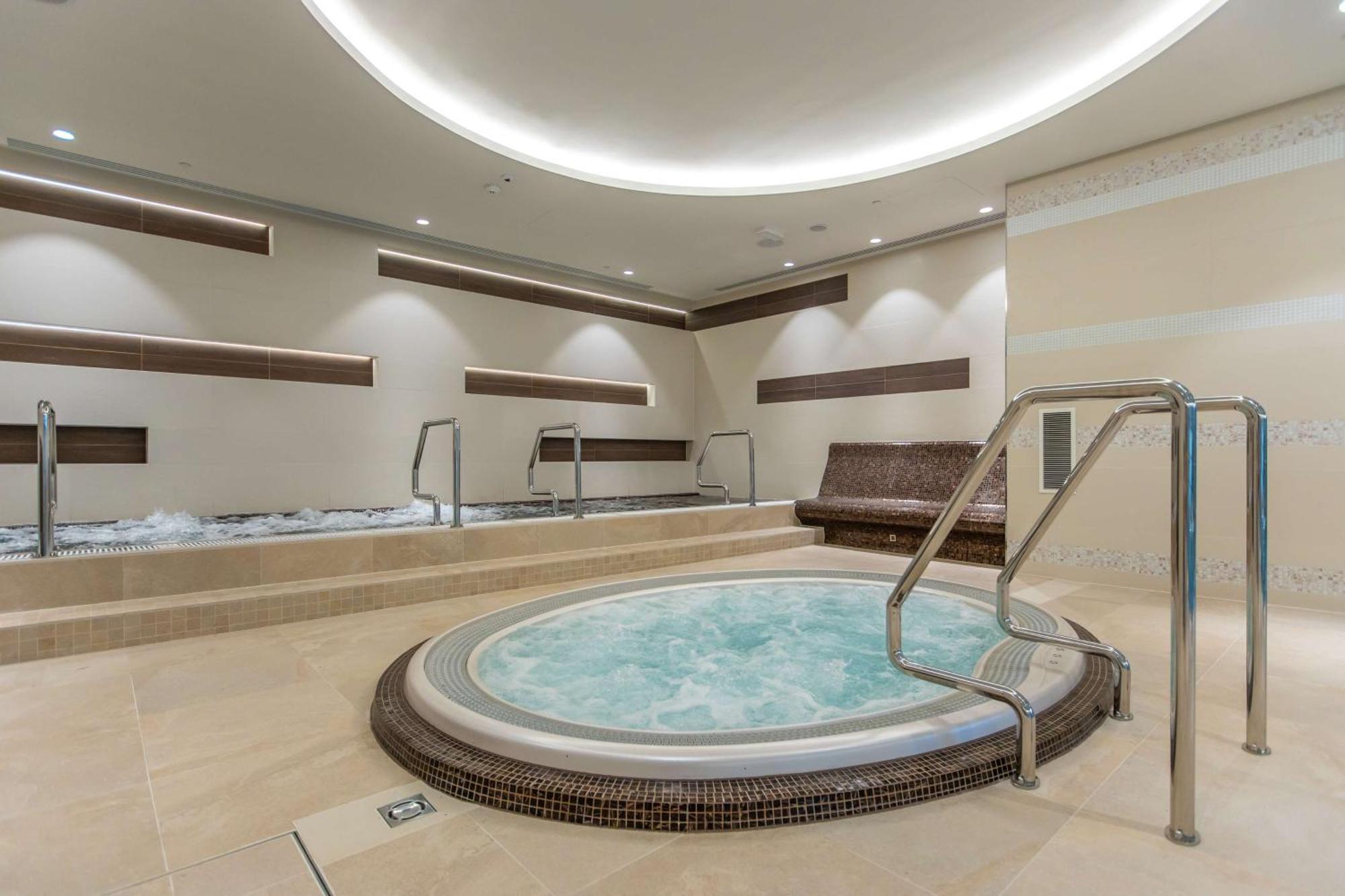 Radisson Blu & Residences 5*